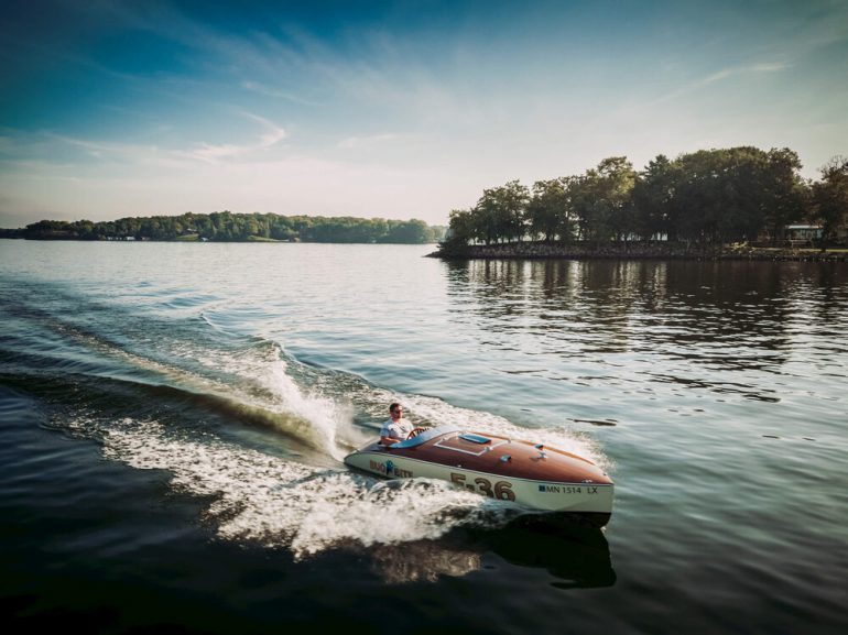 bugbite race boat